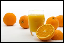 রাতে যে ফলের রস পান সকালে গলায় আরাম পাবেন