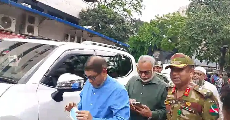 চিকিৎসক নাসিরের ওপর হামলাকারীদের শাস্তি চান স্বাস্থ্যমন্ত্রী
