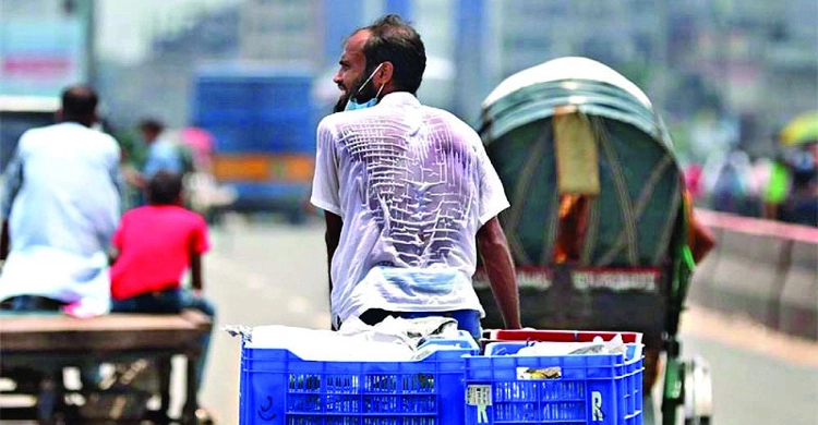 Severe heat wave grips some parts of country