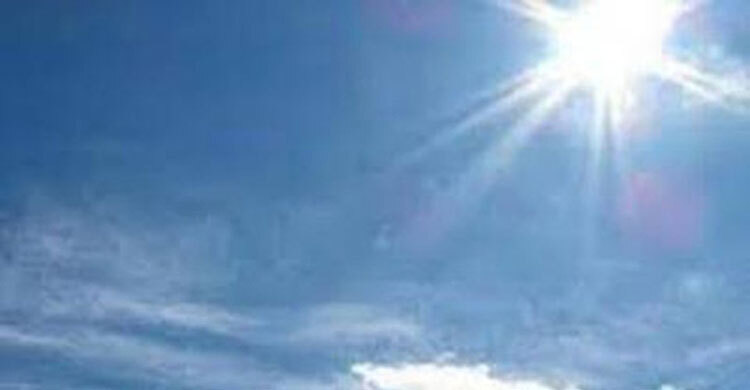 Mild to moderate heat wave sweeps over country