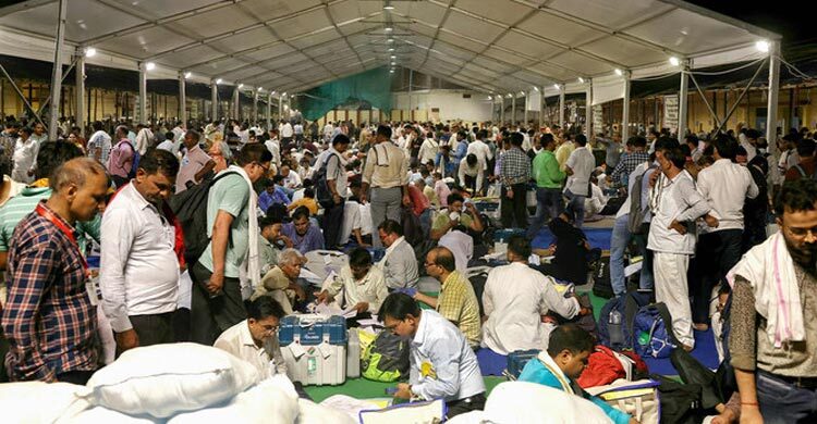 Heatstroke kills 33 Indian polling staff on last voting day