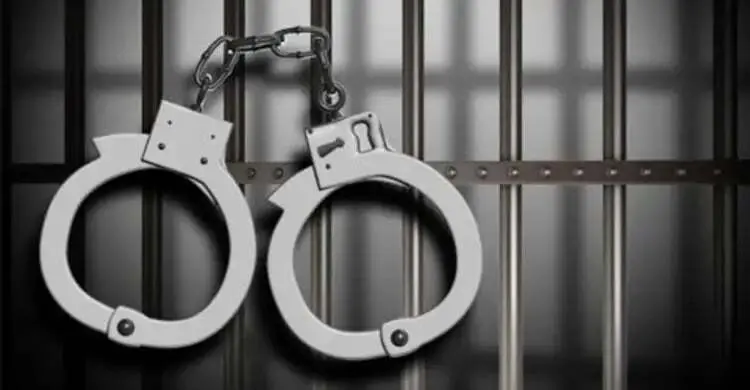 6 held outside PM's Gulshan residence