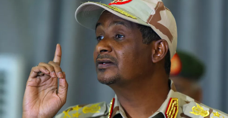 Sudan fighting: No talks until bombing stops, Hemedti tells BBC