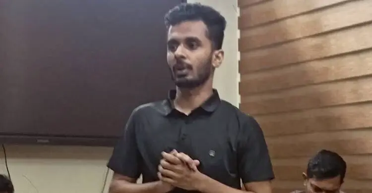 শাবিপ্রবি ছাত্রীকে হেনস্তা, দোকান কর্মচারীকে পুলিশে সোপর্দ