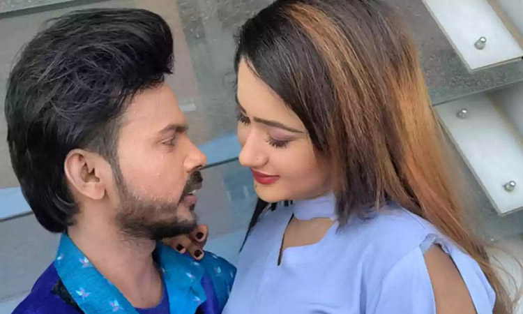 রিয়া মণিকে নিয়ে ঢাকা ছেড়ে বগুড়ায় স্থায়ী হলেন হিরো আলম