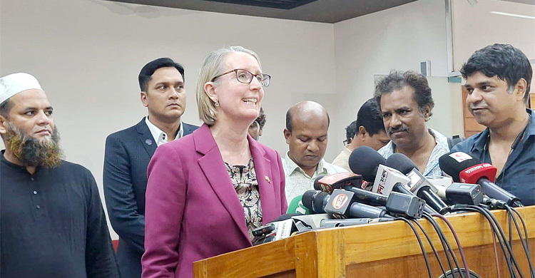 অন্তর্ভুক্তিমূলক নির্বাচনের ‘অবস্থান থেকে সরে এসেছে’ যুক্তরাজ্য