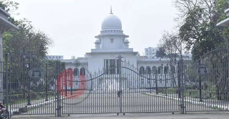 চট্টগ্রামের বলাকা রুলিং মিল মাঠে পশুর হাটে হাইকোর্টের নিষেধাজ্ঞা