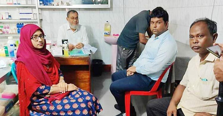 এমবিবিএস পরিচয়ে রোগী দেখায় পল্লি চিকিৎসকের জরিমানা