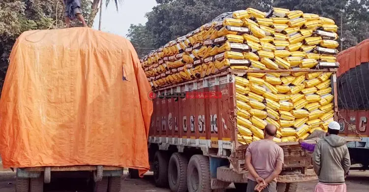 ট্রাকপ্রতি ভাড়া বেড়েছে ৫-৬ হাজার, দ্রব্যমূল্যে প্রভাব পড়ার শঙ্কা
