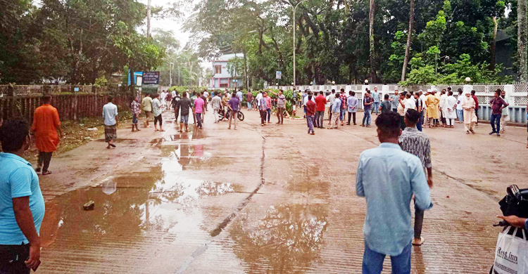 জেলাজুড়ে গ্রেফতার আতঙ্ক, পালিয়ে বেড়াচ্ছেন নেতাকর্মীরা