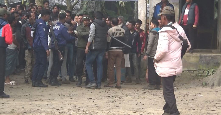 বানিয়াচংয়ে জাল ভোট, স্বতন্ত্র ও নৌকার সমর্থকদের হাতাহাতি