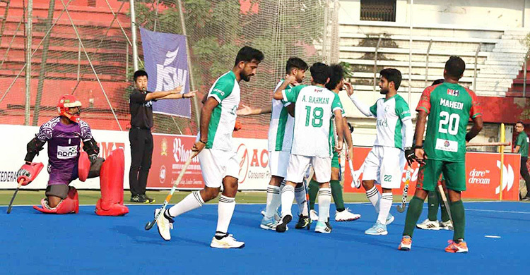 সিরিজ জিতে বিশ্বকাপ বাছাইয়ে পাকিস্তান