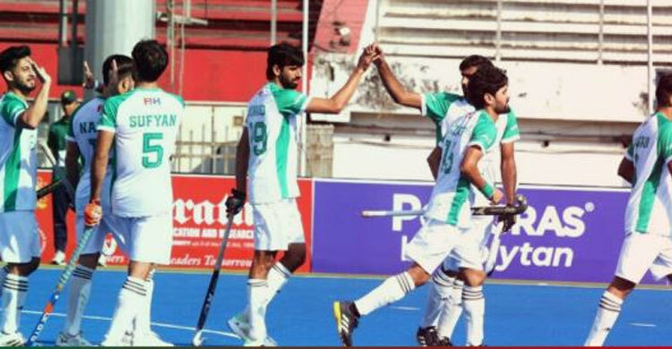 শেষ ম্যাচে বাংলাদেশের জালে ১০ গোল পাকিস্তানের