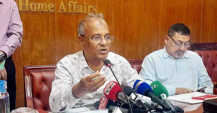 রুই-কাতলা ধরা পড়ছে না, ধরা পড়ে পুঁটি-ট্যাংরা