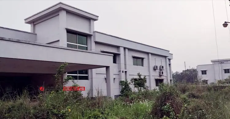 ১৮ কোটি টাকার হাসপাতাল যেন ‌‘ভুতুড়ে বাড়ি’