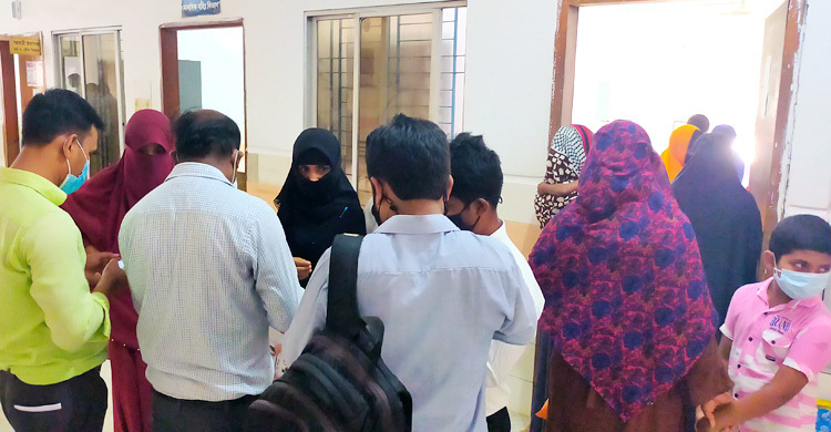 Commission proposes ban on pharma rep-doctor meetings at hospitals