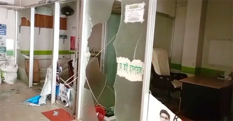 ফোড়া অপারেশনে ‘রক্তক্ষরণ’ দেখে পালালেন চিকিৎসক, পরে রোগীর মৃত্যু