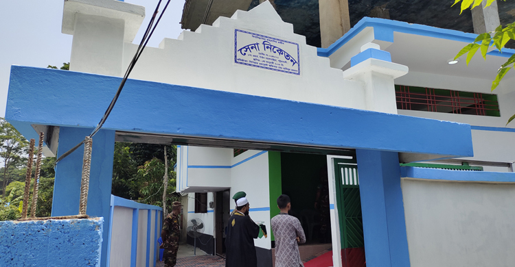 নিহত হাবিবুরের পরিবারকে বাড়ি উপহার দিলো সেনাবাহিনী