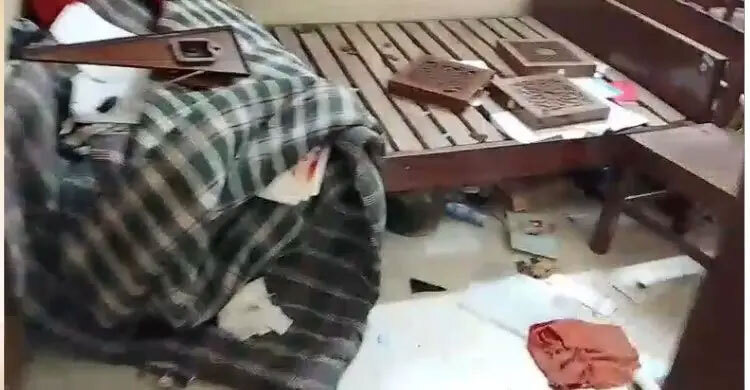 Ex-President Hamid’s house attacked, vandalised in Kishoreganj