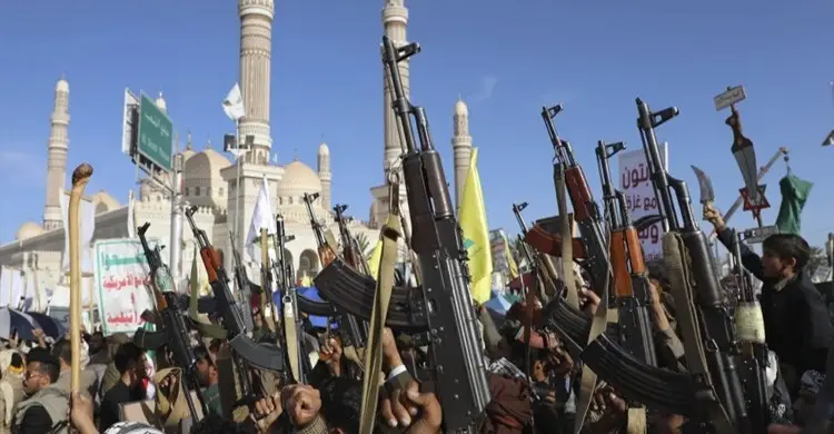 ইরান যুদ্ধে এখনো কেন ‘নীরব’ ইয়েমেনের হুথি বিদ্রোহীরা?