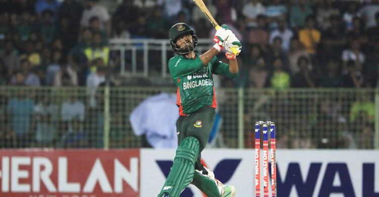 হার না মানা ইনিংস খেলে ম্যাচসেরা হৃদয়