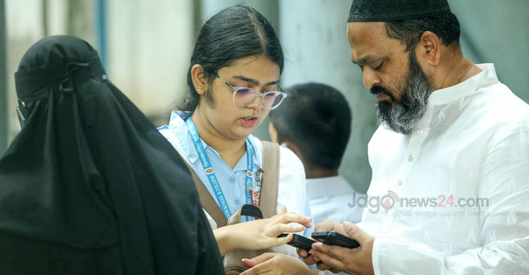 পাসের হারে এগিয়ে ঢাকা বোর্ড, পিছিয়ে কুমিল্লা
