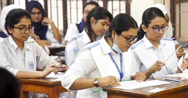 এইচএসসি নিয়ে নতুন সিদ্ধান্ত, পরীক্ষা হবে পূর্ণাঙ্গ সিলেবাসে