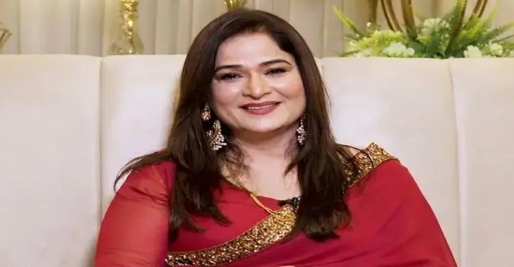 ৫৪ বছর বয়সে বিয়ে করলেন অভিনেত্রী