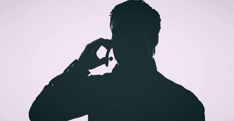 স্বতন্ত্র প্রার্থীর সমর্থককে ডিবি পরিচয়ে হুমকি