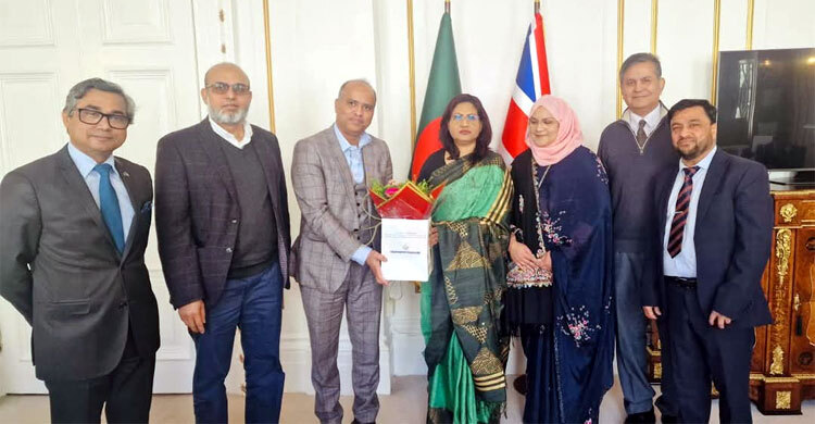 হাইকমিশনার আবিদা ইসলামের সঙ্গে চট্টগ্রাম সমিতি ইউকের সাক্ষাৎ