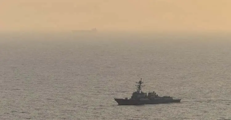 এশিয়ার জলসীমা থেকে ইরানি ৩ ট্যাংকার আটক করছে যুক্তরাষ্ট্র