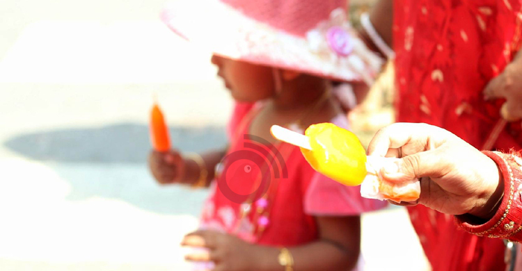 গরমে বেড়েছে আইসক্রিমের চাহিদা