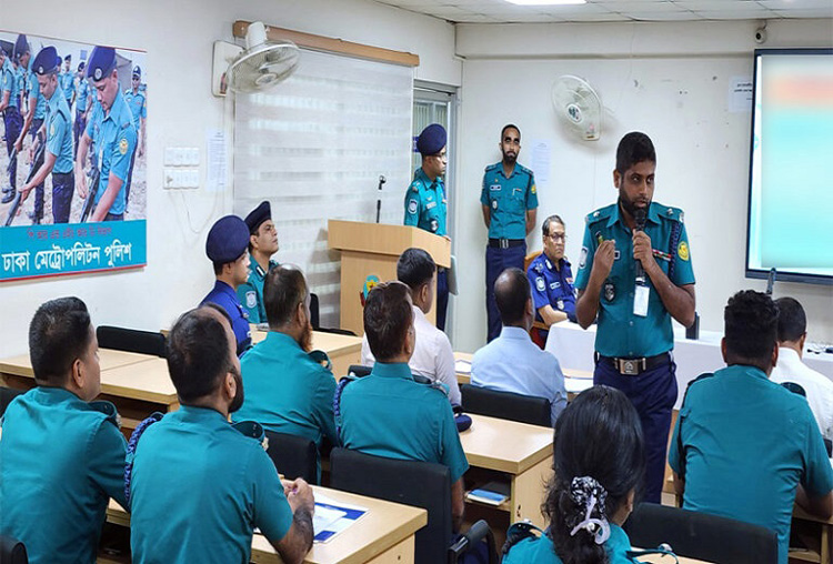 নির্বাচনের জন্য দেড় লাখ পুলিশ সদস্যকে প্রশিক্ষণ: আইজিপি