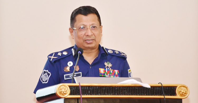 আইনশৃঙ্খলা সংক্রান্ত নানা চ্যালেঞ্জ আসতে পারে: আইজিপি