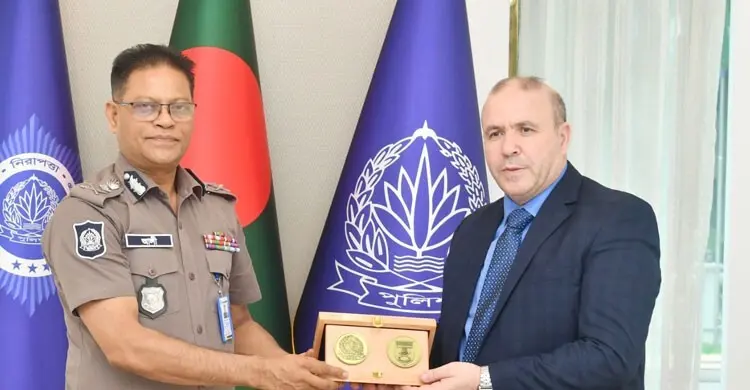 পুলিশের সক্ষমতা বাড়াতে আলজেরিয়ার আগ্রহকে স্বাগত জানালেন আইজিপি
