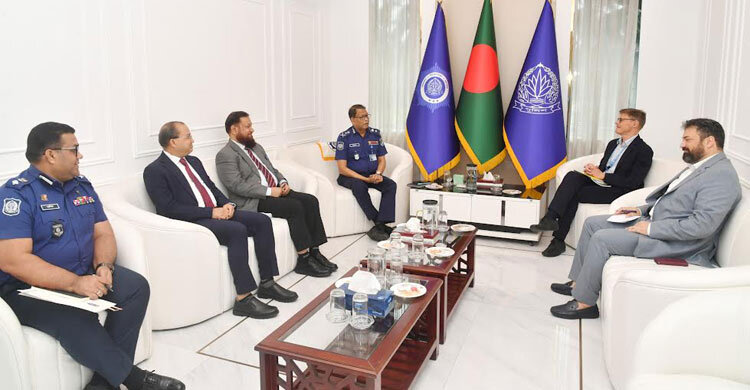 আইজিপির সঙ্গে জাতিসংঘ মানবাধিকার পরিষদ র‍্যাপোর্টিয়ারের সাক্ষাৎ