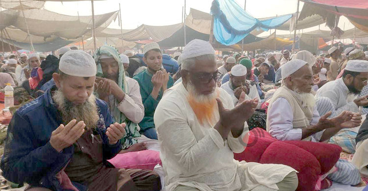 মুসলিম উম্মাহর সুদৃঢ় ঐক্য কামনায় শেষ হলো ইজতেমার প্রথম পর্ব