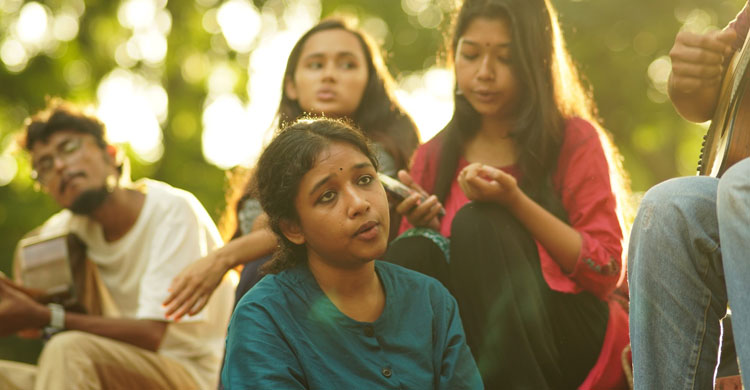 মেয়েদের যতটুকু প্রয়োজন ছিল, ব্যবহার করা হয়েছে