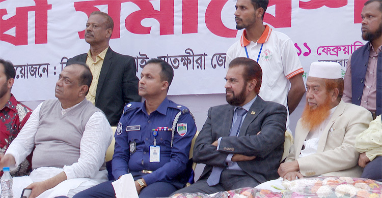 সড়কে নিরাপত্তা নিশ্চিতে নিজেদের সচেতন হতে হবে