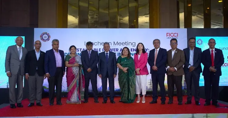 গ্যাস অনুসন্ধান ও নবায়নযোগ্য জ্বালানিতে বিনিয়োগের তাগিদ