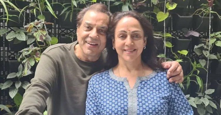 বিয়ের জন্য ধর্ম পরিবর্তন করেন ধর্মেন্দ্র-হেমা