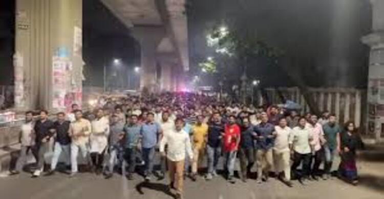 ১৩ তারিখ সারাদিন লীগ ধরে জেলে দিন