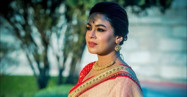 রাজনীতিতে নামছেন ইমন চক্রবর্তী? যা বললেন সংগীতশিল্পী