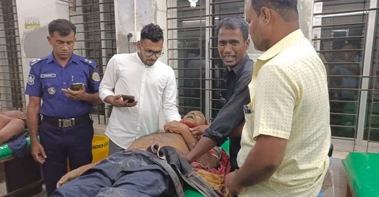 ঝালকাঠিতে সাবেক ইউপি সদস্যসহ দুজনকে কুপিয়ে হত্যা