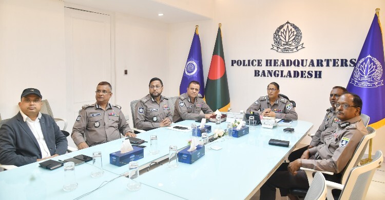 চাঁদাবাজি-ছিনতাই প্রতিরোধে কঠোর বার্তা আইজিপির