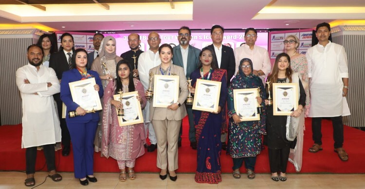 এভিয়েশন ও পর্যটন খাতে অবদান, স্বীকৃতি পেলেন ১০ নারী