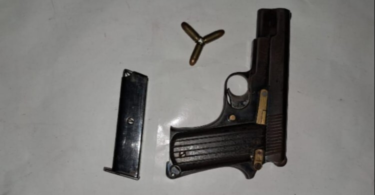 চট্টগ্রামে র‍্যাবের অভিযানে পিস্তল ও ম্যাগাজিন উদ্ধার