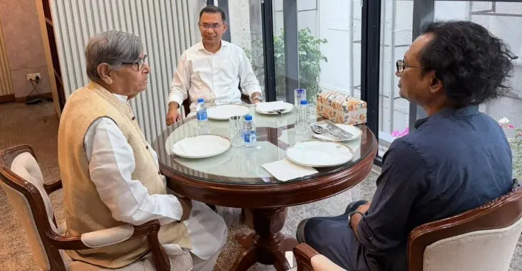 বই পড়ার অভ্যাস গড়তে বিশ্বসাহিত্য কেন্দ্রের সঙ্গে কাজ করবে সরকার