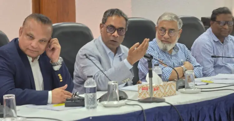 মাঠপর্যায়ের স্বাস্থ্যসেবায় কাজের দ্বৈততা কমাতে আসছে সমন্বিত কাঠামো