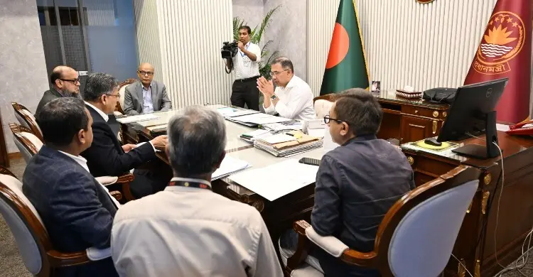 লবণচাষিদের জীবনমান উন্নয়নে প্রধানমন্ত্রীর বৈঠক